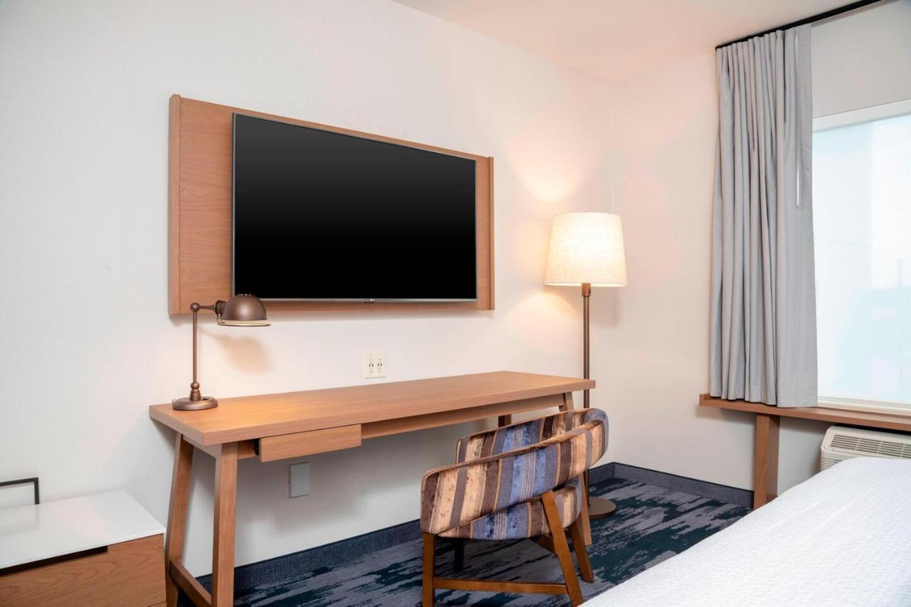 Fairfield Inn & Suites By Marriott Fair Oaks Farms Экстерьер фото